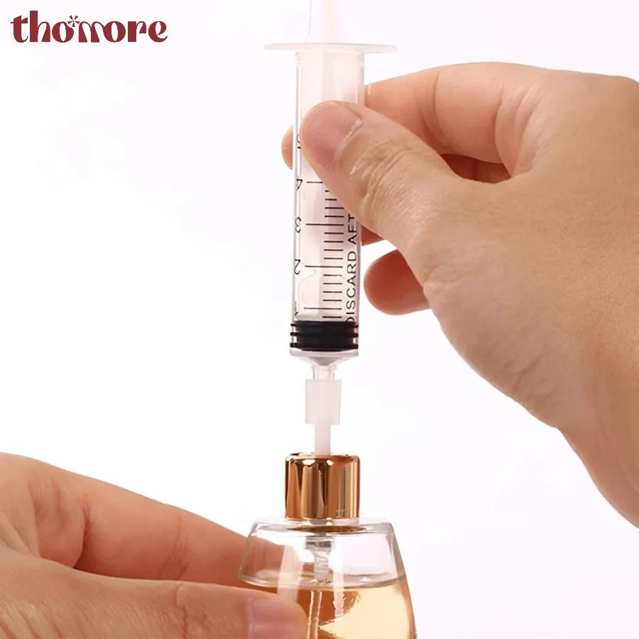 Các bước thực hiện khi chiết nước hoa bằng xi lanh